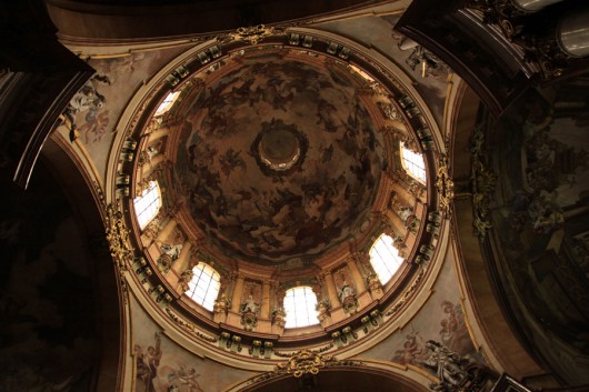 Die Kuppel in der St. Nikolaus-Kirche.