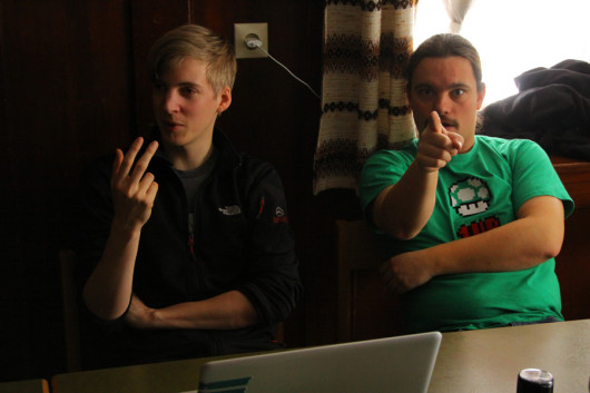 Nils und Hannes - gebannte Blicke in der Session.