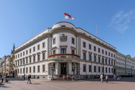 Das Nassauische Stadtschloss und heutige Landtag. (Foto: Martin Kraft / Wikipedia)