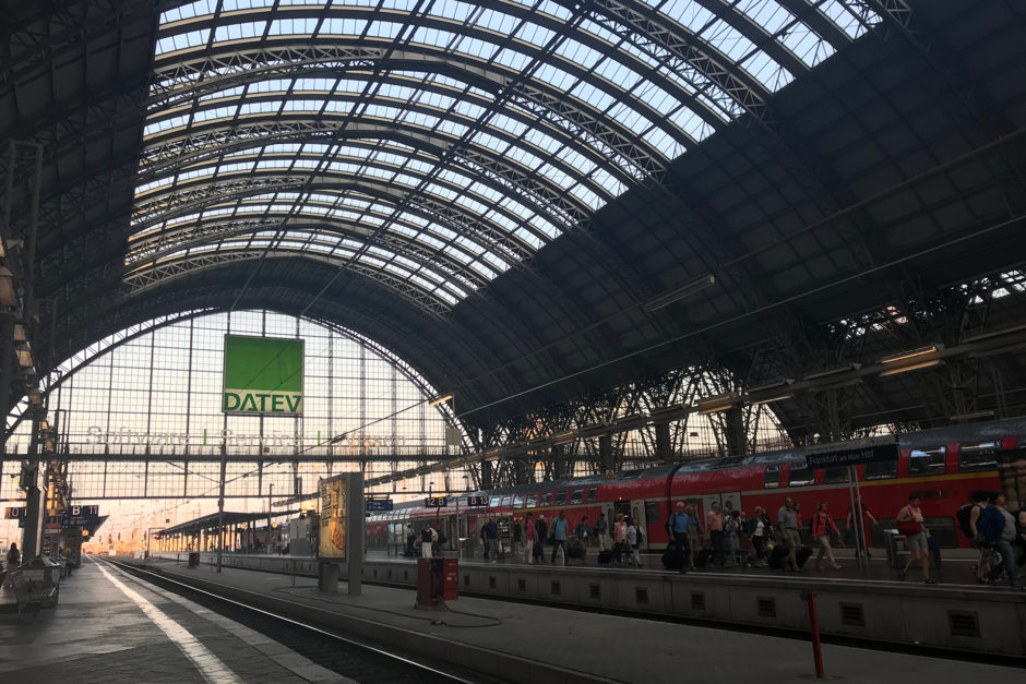 Frankfurt Hauptbahnhof - bei Reisen ab Wiesbaden eigentlich meistens der erste Umstiegsbahnhof.